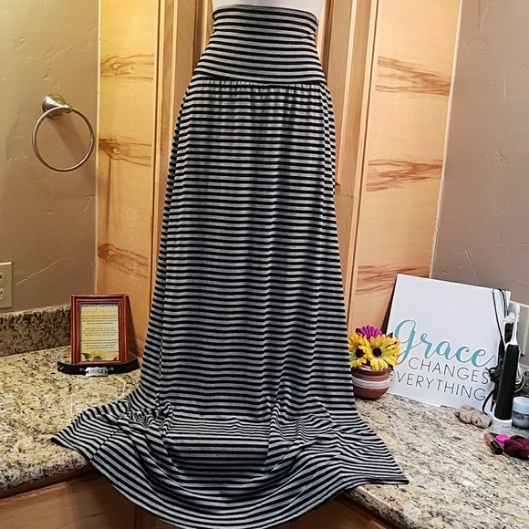 Lily White Dresses & Skirts - Lily White black & gray striped maxi skirt, NWT, L